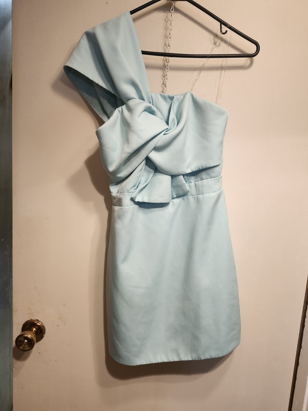 DO+BE One-Shoulder Light Blue Bow Detail Cocktail Dress